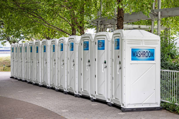 Best Luxury portable toilet rental  in Weldon, CA